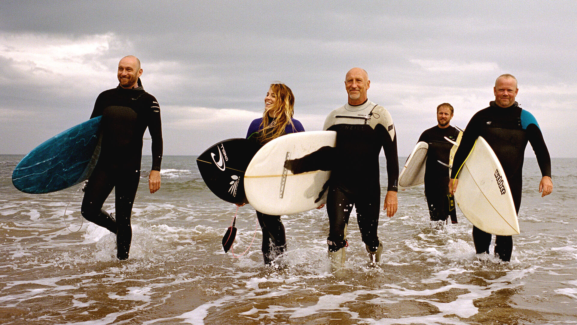 surfers-banner